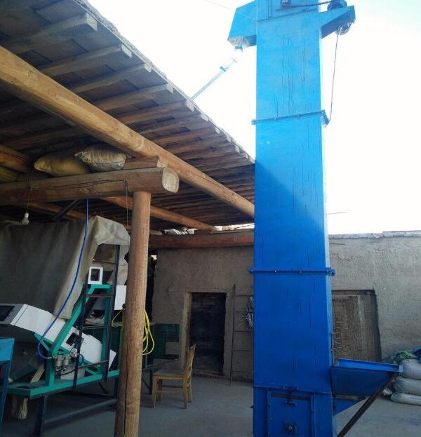 環鏈斗式提升機可以長距離輸送物料么？